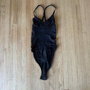 Black SKIMS seamless sculpt brief bodysuit size medium